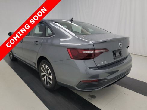 Used 2023 Volkswagen Jetta S FWD image 4