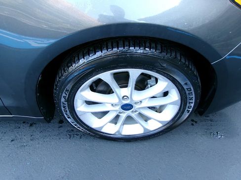 Used 2020 Ford Fusion SE FWD image 8