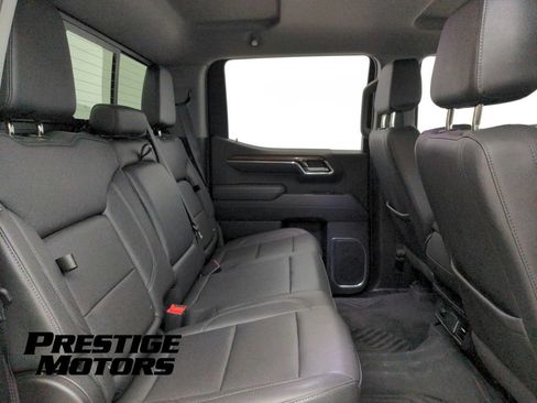 Used 2024 Chevrolet Silverado 1500 LT w/ Z71 Off-Road Package AWD/4WD image 27