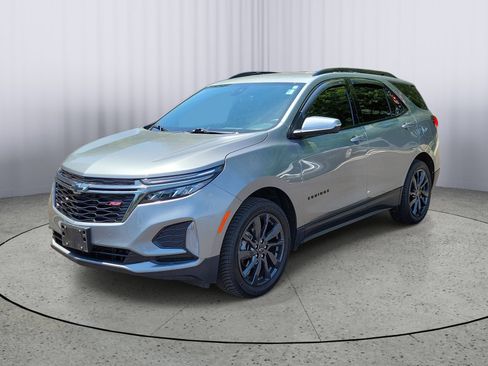Used 2023 Chevrolet Equinox RS w/ RS Leather Package AWD/4WD image 5