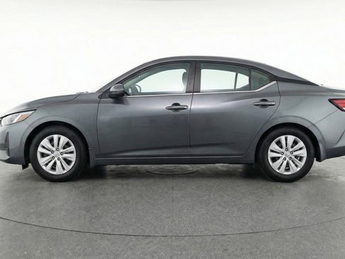 Used 2025 Nissan Sentra S FWD image 5