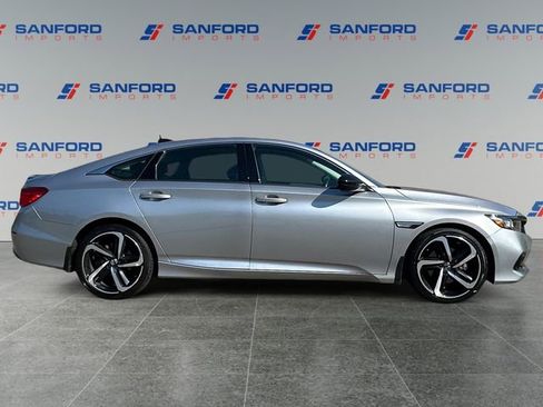 Used 2021 Honda Accord Sport Special Edition image 6