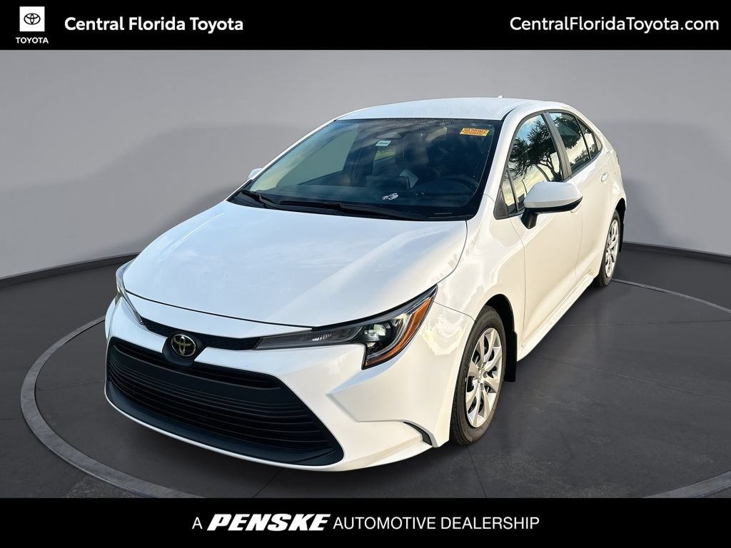 Used 2026 Toyota Corolla LE FWD image 1