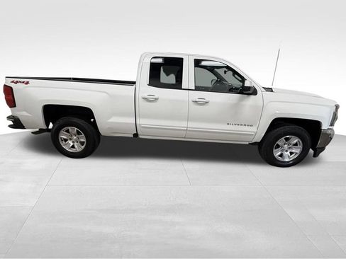 Used 2019 Chevrolet Silverado 1500 LT AWD/4WD image 7
