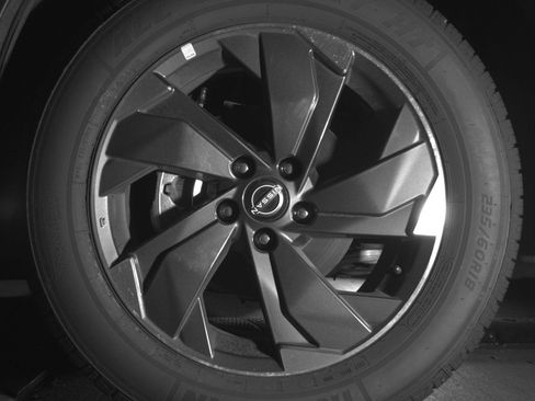 Used 2025 Nissan Rogue SV FWD image 12