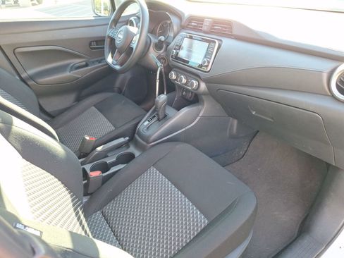 Used 2024 Nissan Versa S w/ S Plus Package image 32