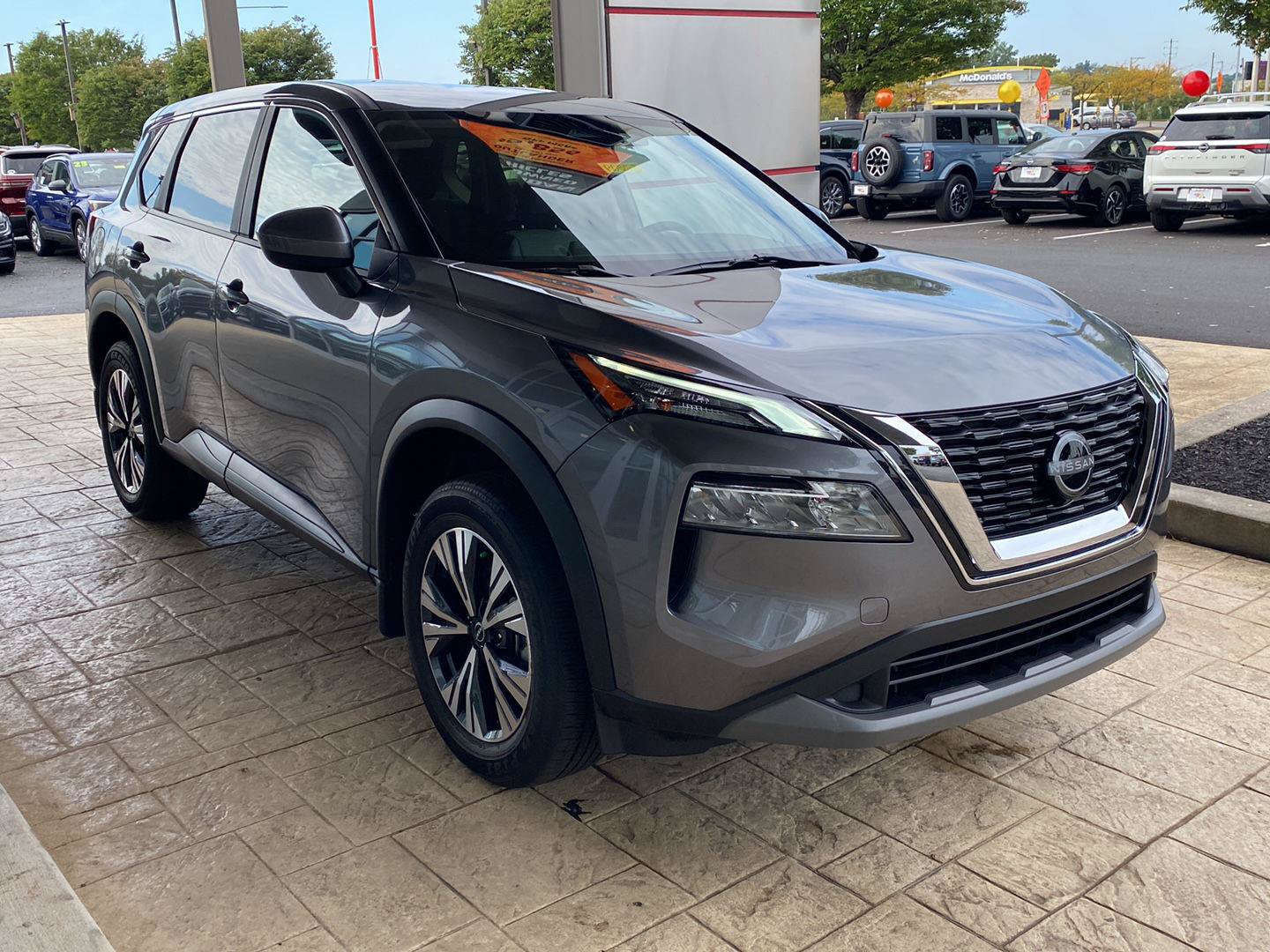 Certified 2023 Nissan Rogue SV AWD/4WD image 3