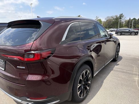 New 2026 MAZDA CX-90 Plug-In Hybrid w/ Premium Plus AWD/4WD image 9