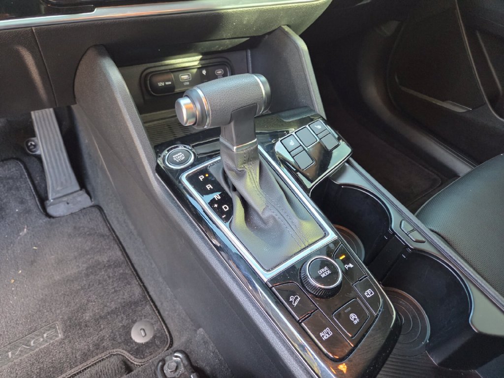 Used 2024 Kia Sportage EX FWD image 28
