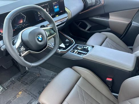 Used 2025 BMW X3 xDrive30i w/ Convenience Package image 4