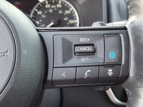 Used 2021 Nissan Rogue SL w/ Premium Package FWD image 13