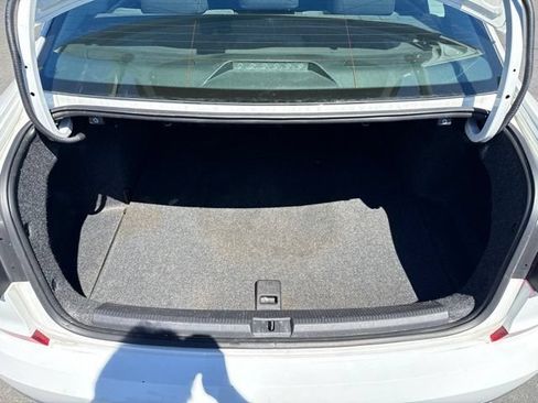 Used 2016 Volkswagen Passat 1.8T S FWD image 9