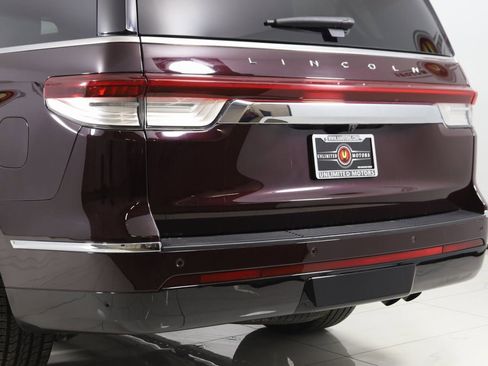 Used 2024 Lincoln Navigator L Reserve image 25