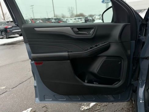 Certified 2023 Ford Escape Active image 11