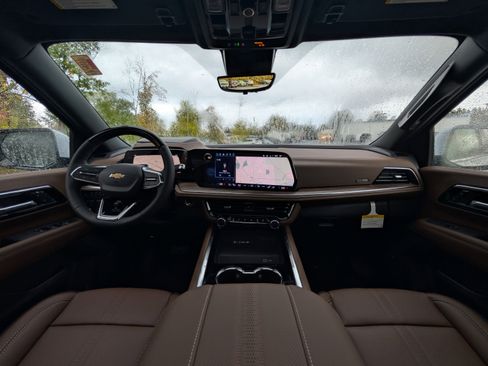 New 2026 Chevrolet Tahoe High Country image 3