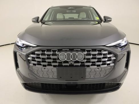 Certified 2025 Audi Q5 Premium w/ Convenience Package AWD/4WD image 8