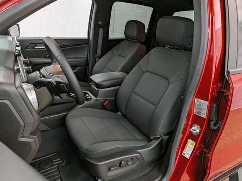 Used 2024 Chevrolet Colorado LT w/ LT Convenience Package II AWD/4WD image 13