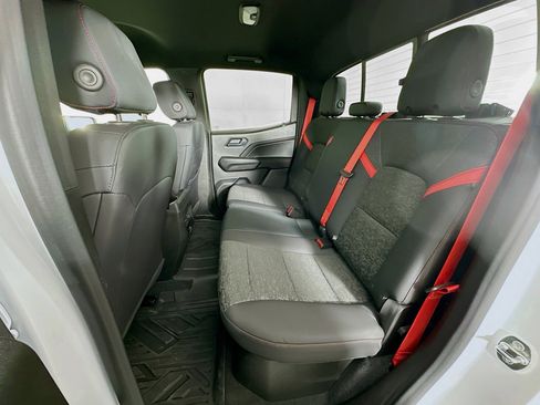 Used 2023 Chevrolet Colorado Z71 w/ Z71 Convenience Package 2 image 28