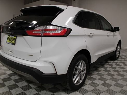 Used 2022 Ford Edge SEL image 10