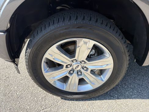 Used 2020 Ford F150 Platinum w/ Equipment Group 701A Luxury AWD/4WD image 20