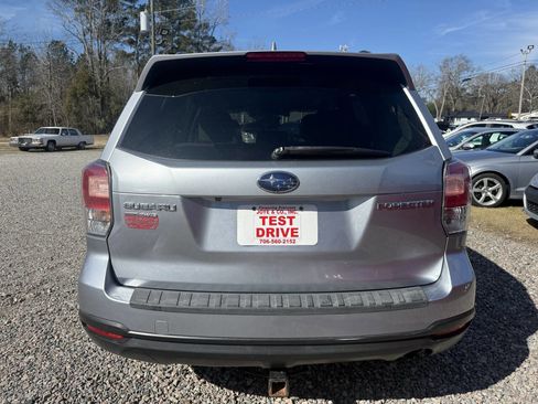 Used 2018 Subaru Forester 2.5i Premium image 3
