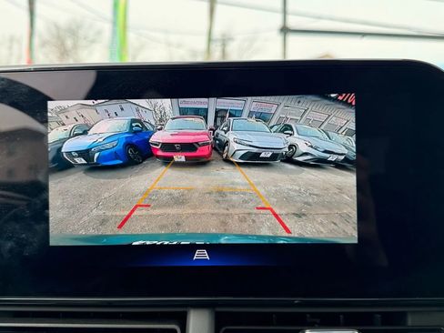 Used 2025 Chevrolet Trax LT image 23