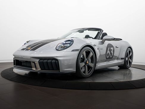Certified 2026 Porsche 911 GTS RWD image 1