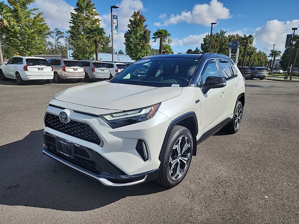 Used 2022 Toyota RAV4 XSE AWD/4WD image 1