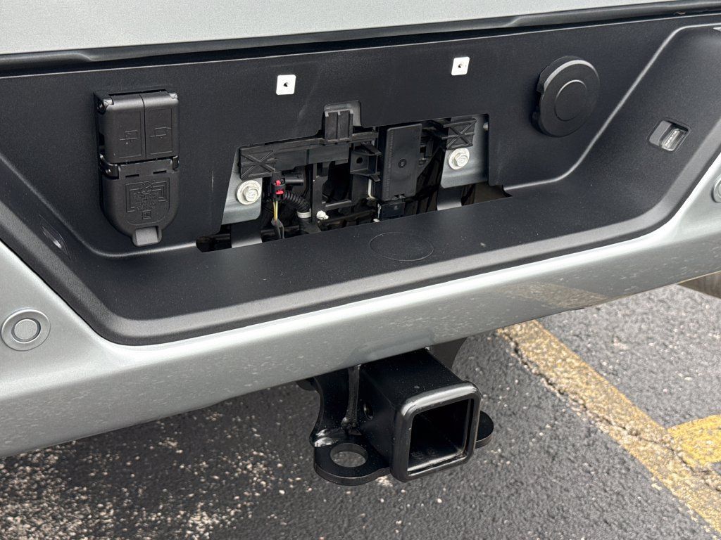 Certified 2026 GMC Sierra 2500 Denali Ultimate AWD/4WD image 9