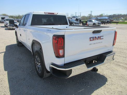 New 2026 GMC Sierra 1500 SLE w/ Max Trailering Package AWD/4WD image 9