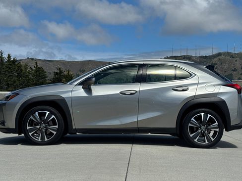 Used 2019 Lexus UX 200 w/ Accessory Package 2 FWD image 2
