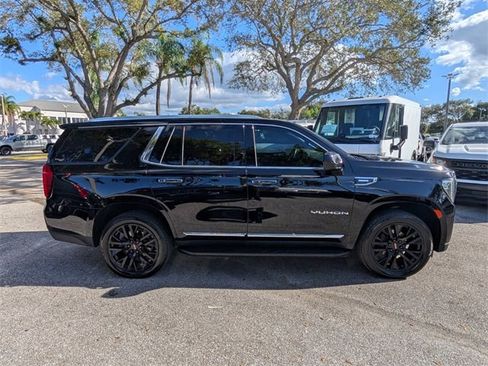 Used 2023 GMC Yukon SLT image 8