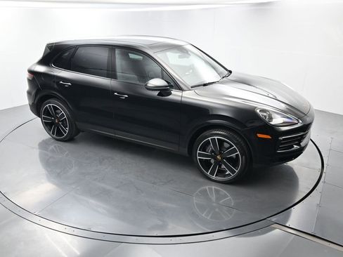 Certified 2023 Porsche Cayenne image 43