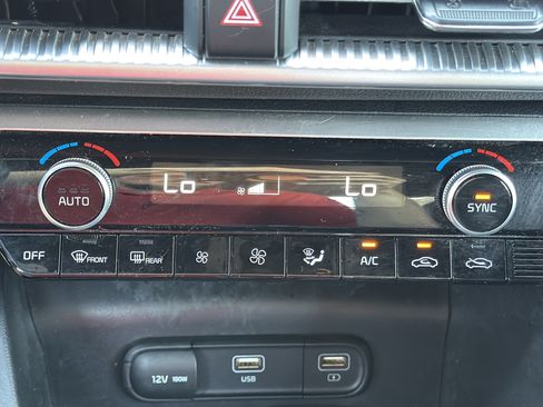 Used 2023 Kia K5 GT-Line w/ GT-Line Premium Package FWD image 7