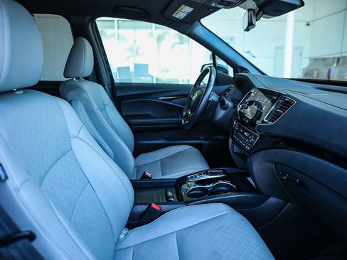 Certified 2023 Honda Passport Elite image 23