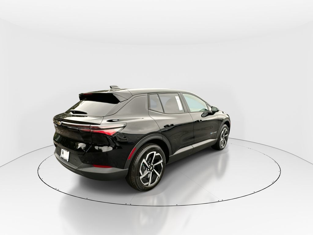 New 2026 Chevrolet Equinox EV LT FWD image 8