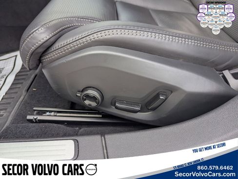 Certified 2024 Volvo V60 B5 Cross Country Ultimate image 9