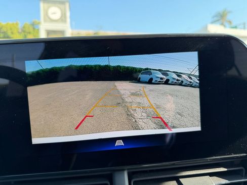 Used 2025 Chevrolet Trax LT image 17