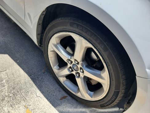 Used 2013 Ford Fusion SE FWD image 7