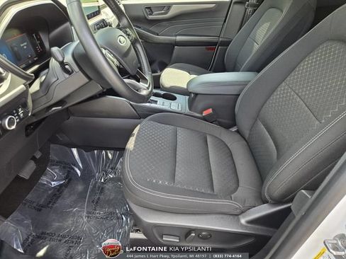 Used 2024 Ford Escape Active AWD/4WD image 12