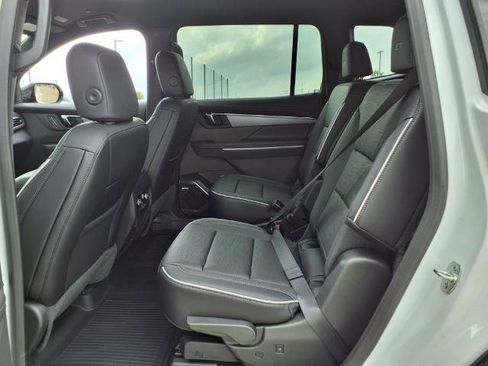 New 2025 Buick Enclave Sport Touring w/ Super Cruise Package image 19