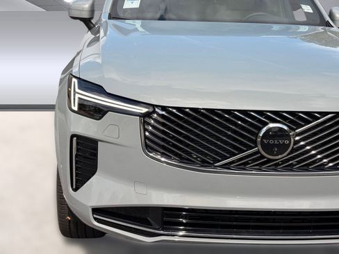 Certified 2026 Volvo XC90 B6 Plus w/ Protection Package image 21