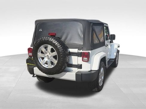 Used 2014 Jeep Wrangler Sahara w/ Connectivity Group AWD/4WD image 27