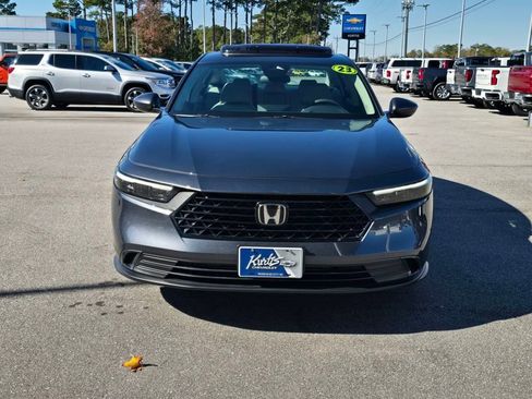 Used 2023 Honda Accord EX image 8