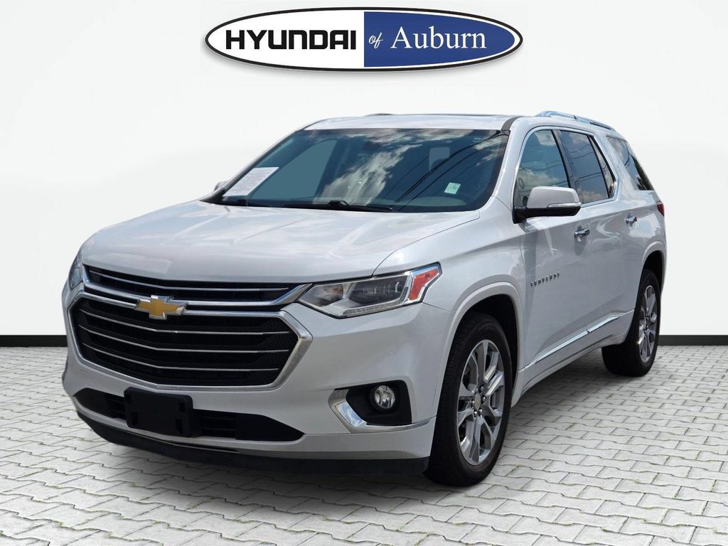 Used 2019 Chevrolet Traverse Premier w/ Driver Confidence II Package FWD image 11