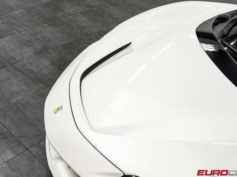 Used 2023 Ferrari SF90 Stradale AWD/4WD image 9