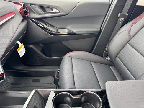 New 2026 Chevrolet Equinox RS image 8