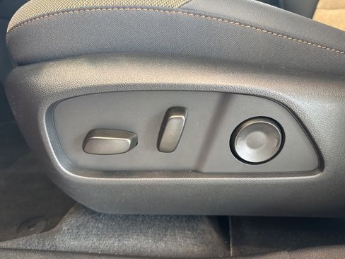 New 2026 Chevrolet Equinox ACTIV AWD/4WD image 19