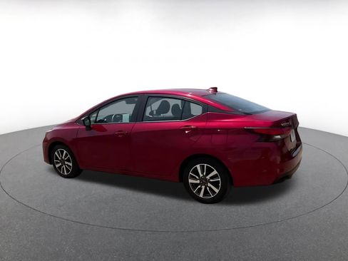 Used 2025 Nissan Versa SV FWD image 9
