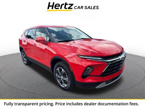 Used 2025 Chevrolet Blazer LT FWD image 1